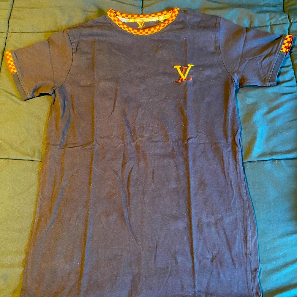 Gender neutral tee